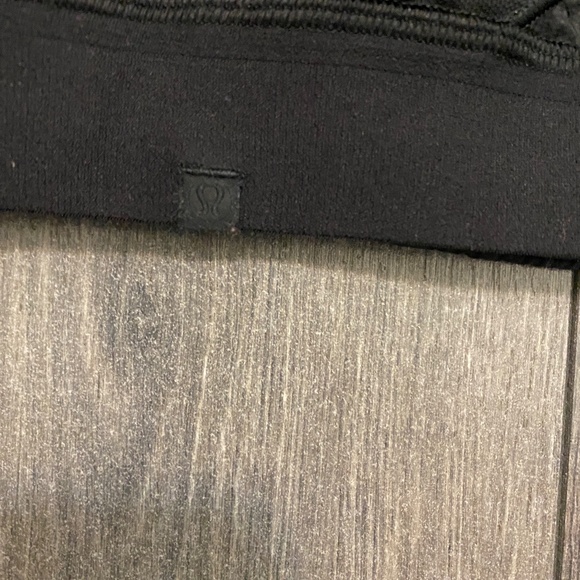 lululemon Polar Pace Run Vest Size 2 - Picture 9 of 9